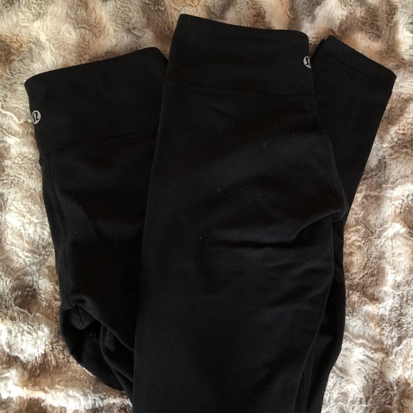 lululemon athletica Pants - 2!!!! Lululemon Black “wonder under” fit leggings. lululemon athletica Pants - 2!!!! Lululemon Black “wonder under” fit leggings.